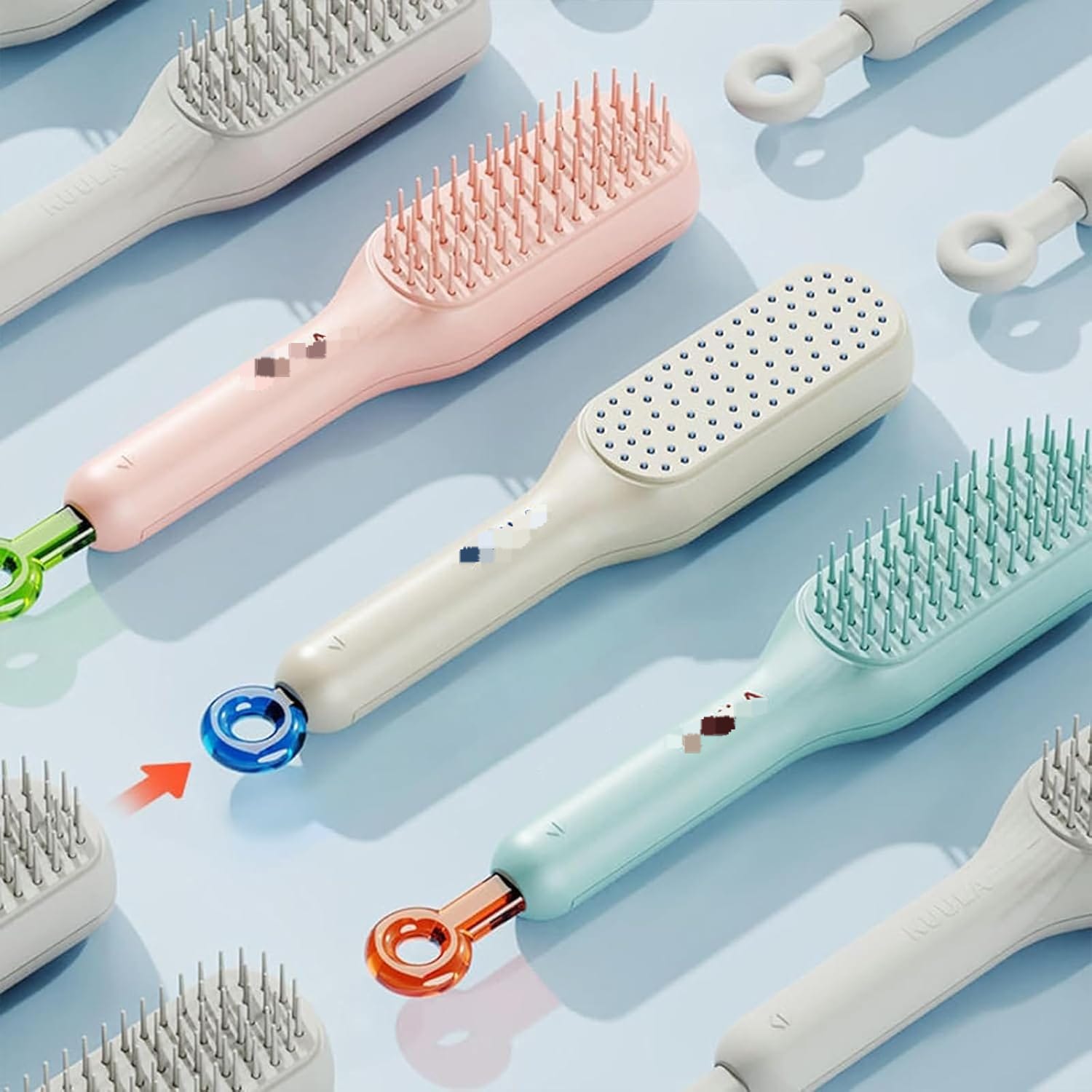 Telescopic self-cleaning Hair brush