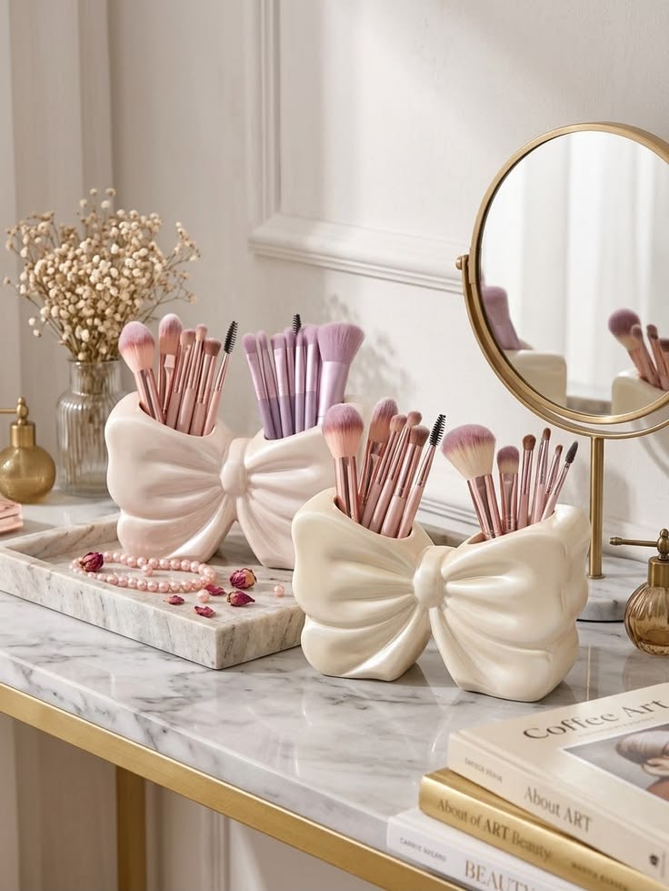 1Pcs Bow Shaped Holder For Makeup Brushes